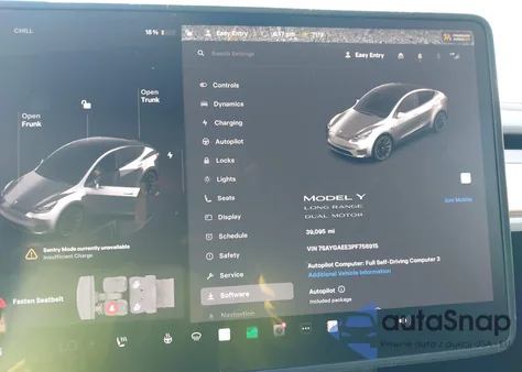 2023 Tesla Model Y Awd/Long Range Dual Motor All-Wheel Drive из США, поврежденный, VIN 7SAYGAEE3PF756915